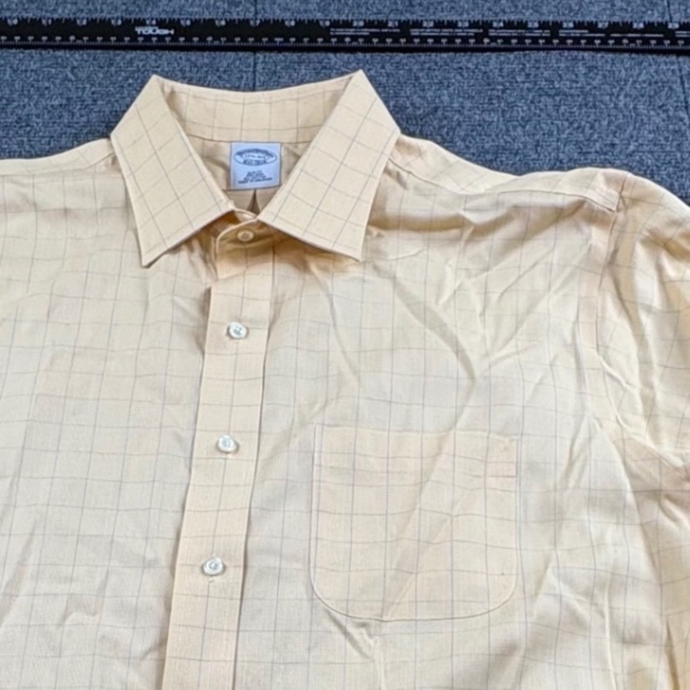 Brooks Brothers Mens 17.5 34/35 Slim Fit Non-Iron Cotton Dress Shirt Yellow
